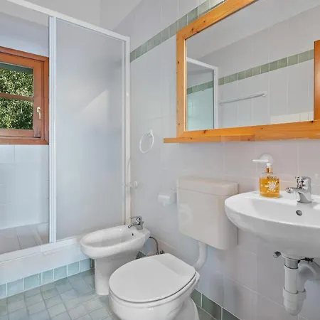 3br - Mountain View, Balcony And Parking