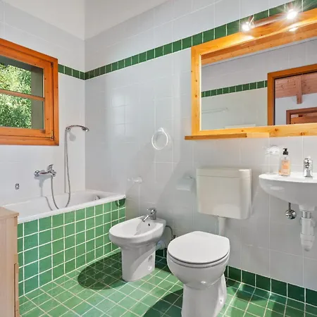 3br - Mountain View, Balcony And Parking Apartment