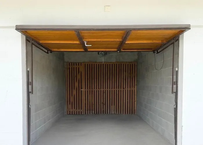 3br - Mountain View, Balcony And Parking Lejlighed *